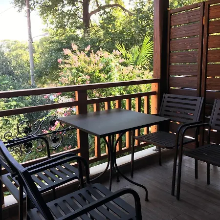 펜션 Konakari Garden